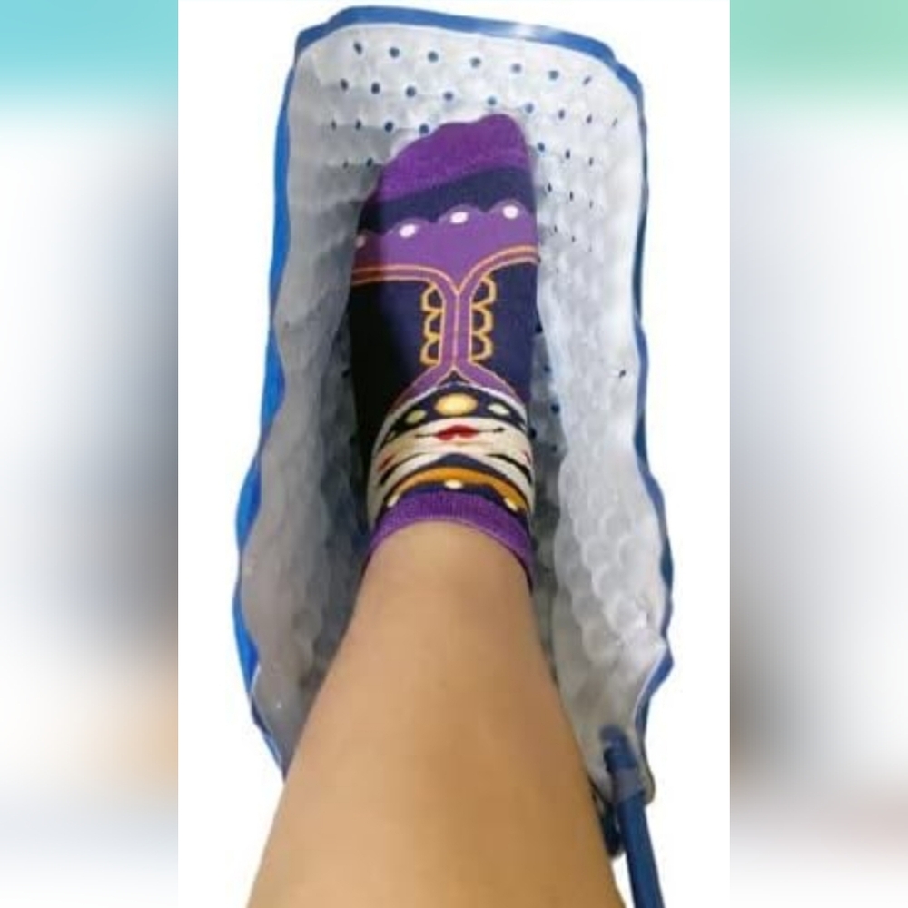 Blue Cold Compression & Recovery System – Relaxation + Wellness Aid - Picture 2 of 9